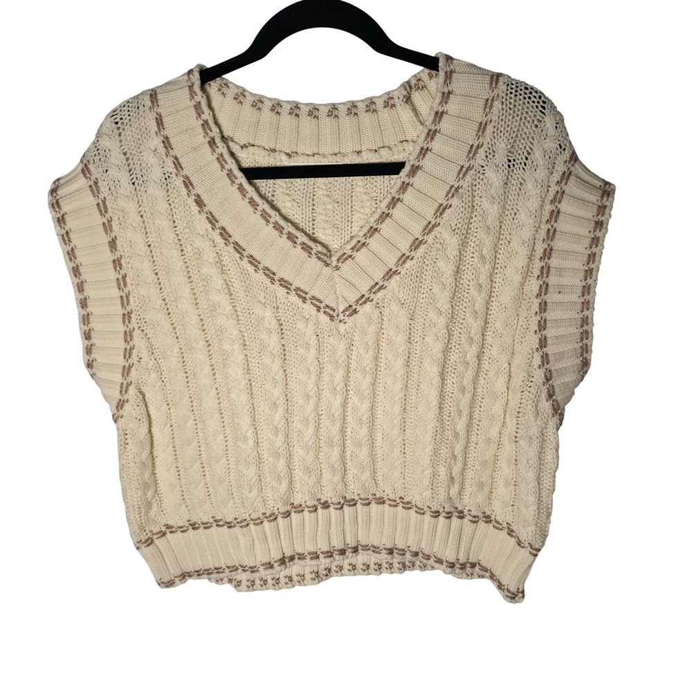 Altar'd State Cream Cable Knit V Neck Sweater Vest Womens Medium‎ M